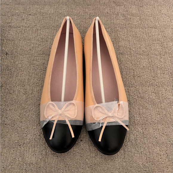 Ballerina Flats - Picture 1 of 8